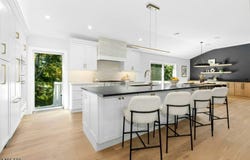 355 Ackerman St, Mountainside Boro, NJ 07092-1313
