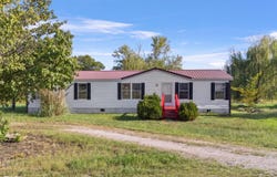 26704 S 125 Highway, Afton, OK 74331