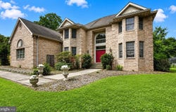 15 SCENIC Drive, EWING, NJ 08628