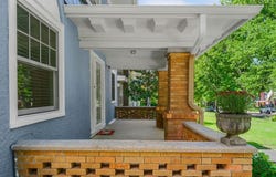809 W Gregory Boulevard, Kansas City, MO 64114