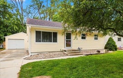 110 ROBIN Road, COUNCIL BLUFFS, IA 51503
