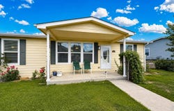 7900 Mountain View Dr, Frederick, CO 80530