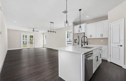 225 E HYDE PARK Avenue, EUSTIS, FL 32726