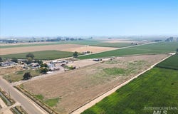 NW 3rd Ave, Fruitland, ID 83619