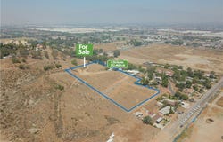 11200 Locust Ave, Bloomington, CA 92316