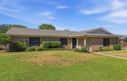 213 Travis Lane, Hewitt, TX 76643
