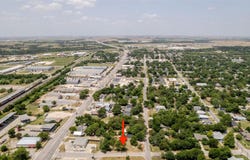 1101 W 3rd St, Taylor, TX 76574