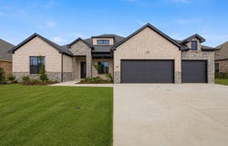 709 Allison Drive, Van Alstyne, TX 75495