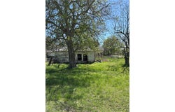 206 Cedar N, Calvert, TX 77837