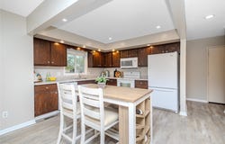 10066 NW 100th Place, Clive, IA 50325