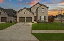 1013 Malachite Way, Oak Point, TX 75068