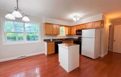 868 Wescott Square, Eagan, MN 55123