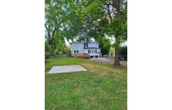1202 W BEVERLEY ST, STAUNTON, VA 24401