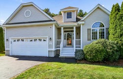 27 Saint Andrews Way, Londonderry, NH 03053