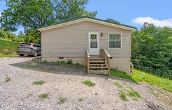 10279 U.S. 27, Berry, KY 41003