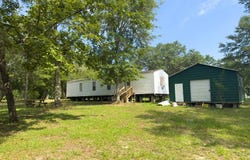 4 Grassy Ln, Poplarville, MS 39470