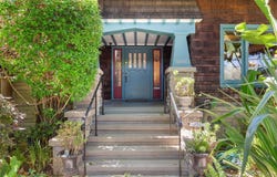 5690 Ocean View Dr, Oakland, CA 94618