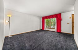 891 Laurel Drive, Aurora, IL 60506
