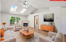 6578 AARON Ln, Springfield, OR 97478
