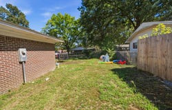 129 E Cloverdale Dr, Brinkley, AR 72021