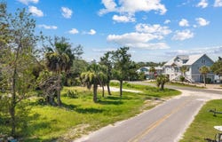 314 SE Twelfth St, Steinhatchee, FL 32359