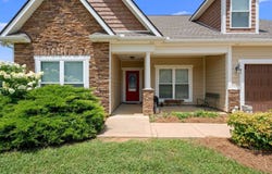 669 Laurel Ln, Murfreesboro, TN 37127