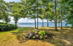 19 Monument Way, Belfast, ME 04915