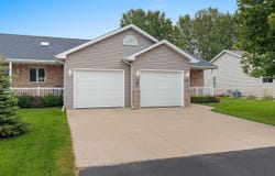 N1226 REDWING Drive, GREENVILLE, WI 54942-8746