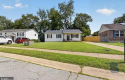 5 DORSEY Lane, BEAR, DE 19701