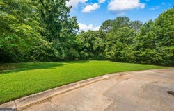 755 Dunaire Way, Jonesboro, GA 30238