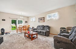 2559 Oak Park Court, Crest Hill, IL 60403