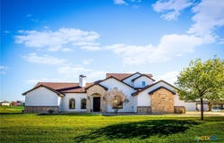 925 River Ranch Circle, Martindale, TX 78655