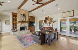 988 Kendall Jackson, Comfort, TX 78013