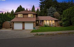 36305 YOCUM Loop, Sandy, OR 97055
