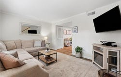 6940 Roswell Road NE, Sandy Springs, GA 30328