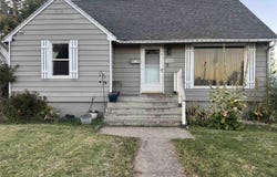 803 Crescent Drive, Grandview, WA 98930