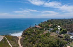 6734 Zumirez Dr, Malibu, CA 90265
