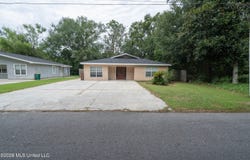 215 Mccaughan Avenue, Long Beach, MS 39560