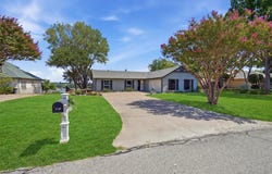 5123 Fairway Circle, Granbury, TX 76049