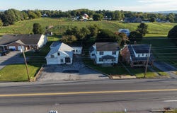 2055 BUCHANAN TRAIL E, GREENCASTLE, PA 17225
