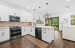 124 Riverwalk Cir W, Plantation, FL 33325