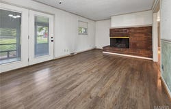 610 Laurel Dr, Waterloo, IL 62298