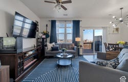 137 E WAYFIELD Dr, Draper, UT 84020