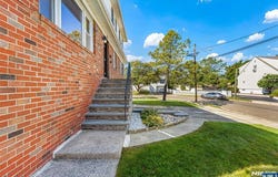25 Sievers Lane, South Hackensack, NJ 07606