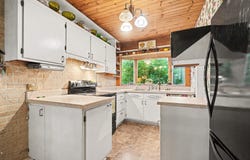 28598 68th Street, Covert, MI 49043