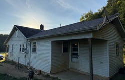 1114 Little Renox Creek Rd, Burkesville, KY 42717