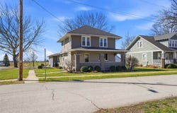 315 E Main, Wayland, IA 52654