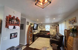 106 8th Ave SW, Pipestone, MN 56164