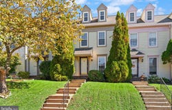 44027 LACEYVILLE Terrace, ASHBURN, VA 20147