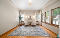 1905 S 5th Ave, Sioux Falls, SD 57105